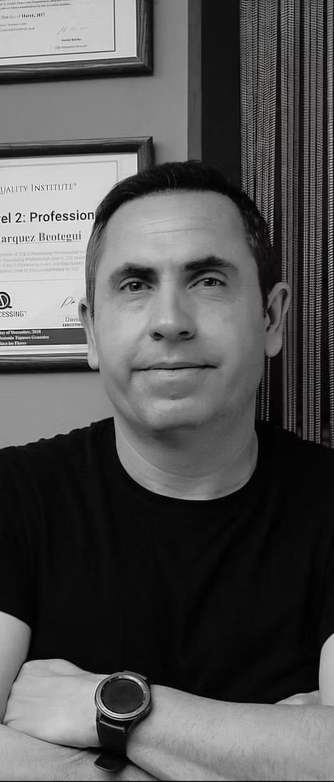Antonio Márquez en Coffee Studio